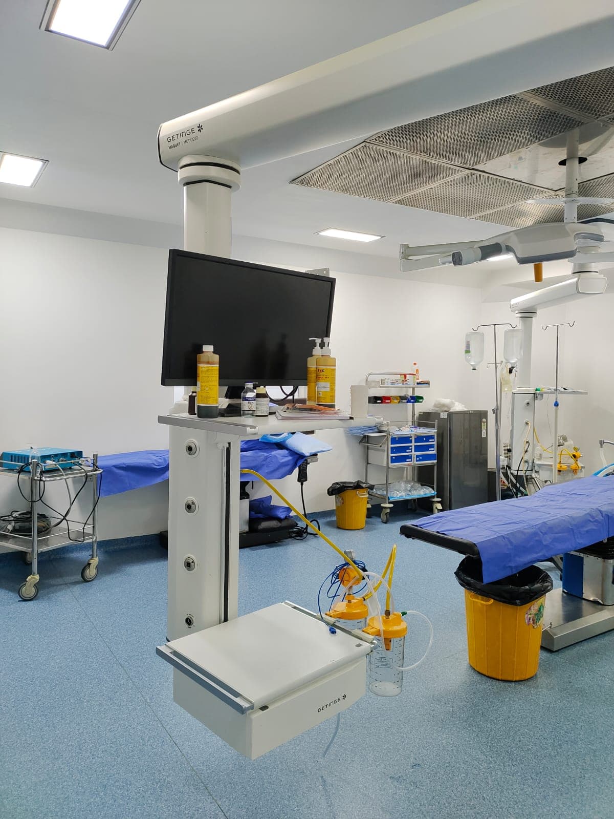 Surgical suction unit with OT display monitor for patient monitoring at Womb2Bloom